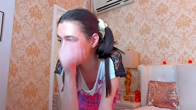 JuliaHunts Adlı Modelin Canlı XXX Sohbeti