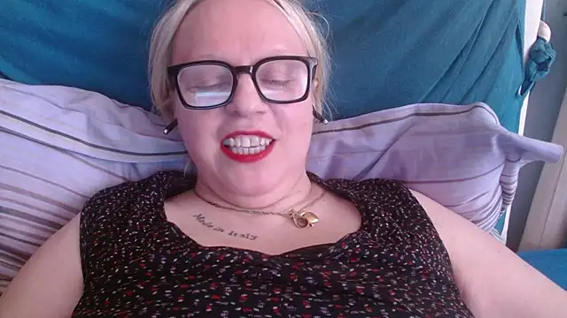 martachatte's Webcam Show