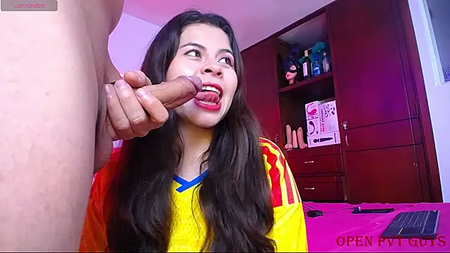 AntonellaAndMao webkamerás műsora