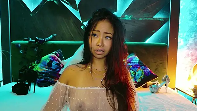 ElyaQuinn's Live XXX Chat