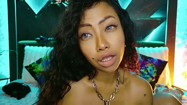 ElyaQuinn Live XXX Chat