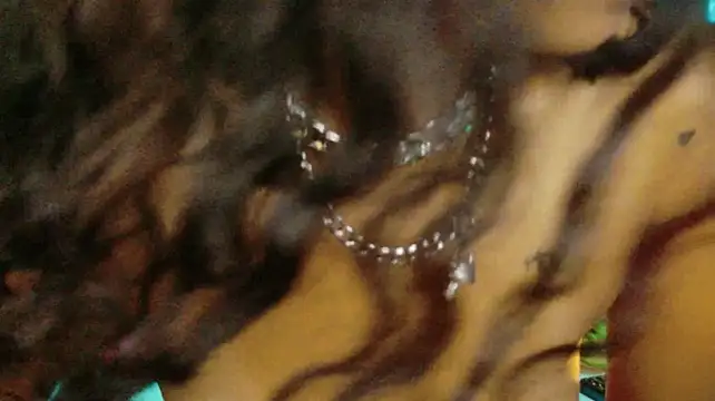 ElyaQuinn Live XXX-chat