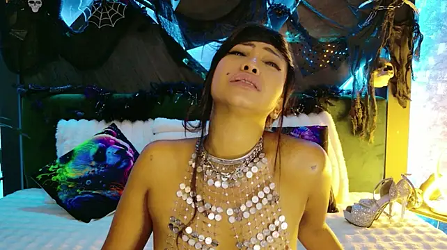 แชท XXX สดของ ElyaQuinn