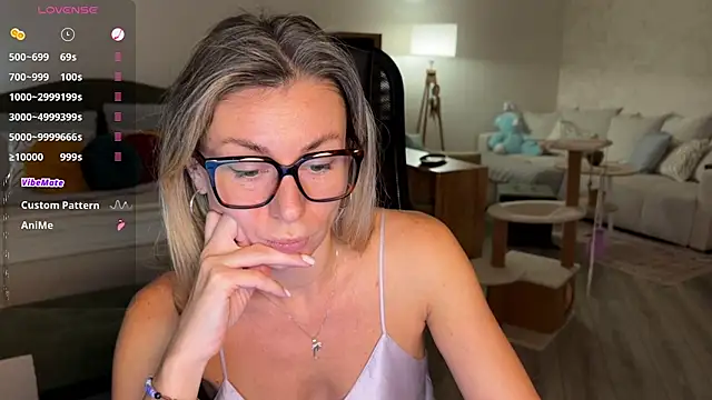 DannaEvan – Naživo XXX chat