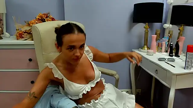 XXX chat uživo modela dirtyxEmily