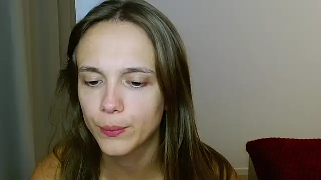 dirtyxEmily Adlı Modelin Canlı XXX Sohbeti