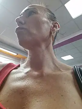 Živý XXX chat milflovelyxxx
