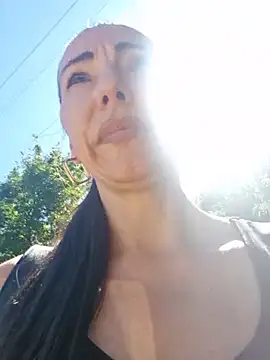 milflovelyxxx Adlı Modelin Canlı XXX Sohbeti