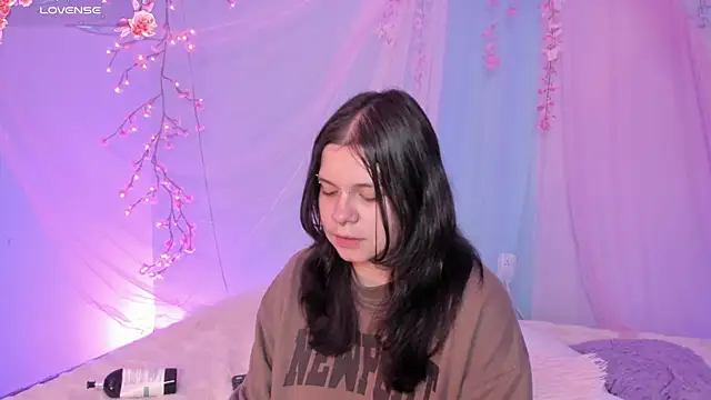 Mey_moon Adlı Modelin Canlı XXX Sohbeti