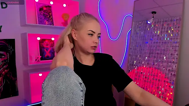 Онлайн чат XXX StephanieSweety