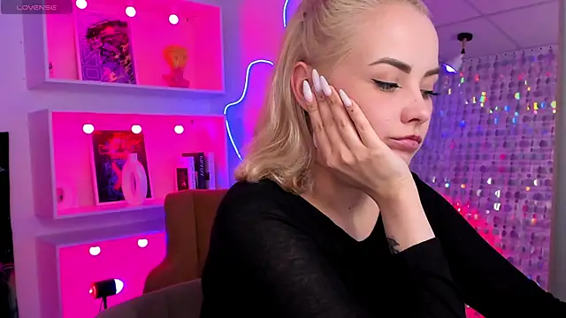 StephanieSweety Chat XXX in diretta
