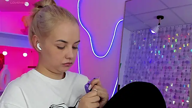 Chat +18 de StephanieSweety ao vivo