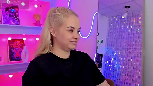 XXX chat uživo modela StephanieSweety