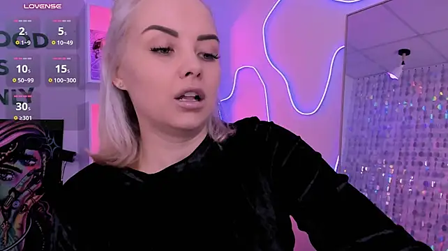 StephanieSweety Adlı Modelin Canlı XXX Sohbeti