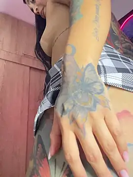 SofiaInk live XXX chat