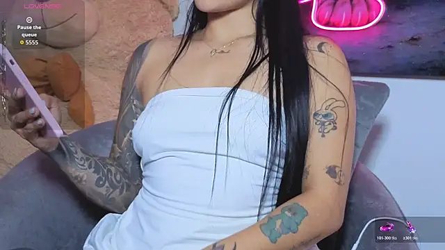 SofiaInk's Live XXX Chat