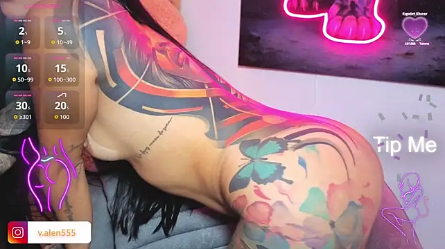 SofiaInk Adlı Modelin Canlı XXX Sohbeti