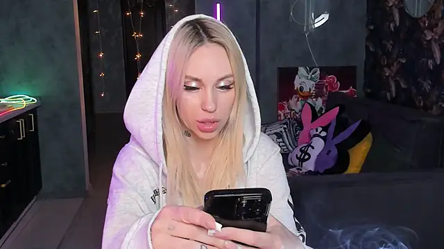 Blckmirrorr's Live XXX Chat