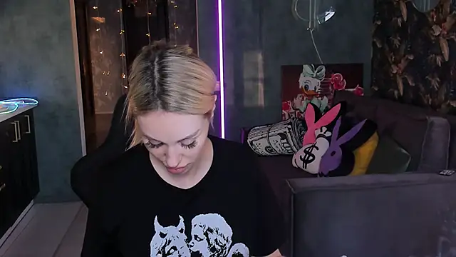 Blckmirrorr's Live XXX Chat