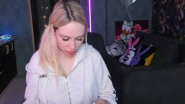 Blckmirrorr Chat XXX in diretta