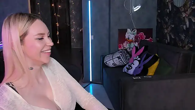 Blckmirrorr Cameră chat live
