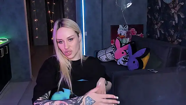 Blckmirrorr – Live XXX-chat