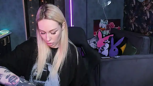 Blckmirrorr's Live XXX Chat
