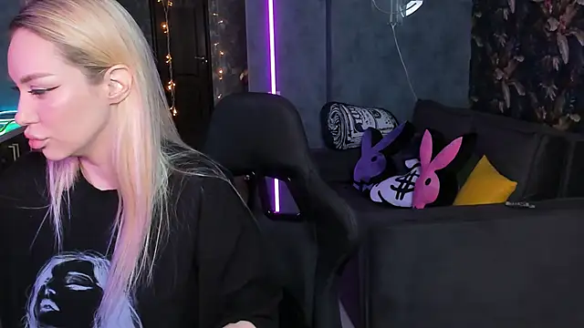 Blckmirrorr Live XXX Chat