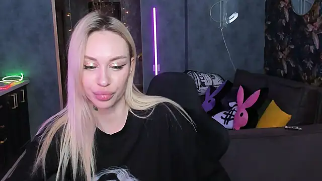 Blckmirrorr Live XXX-Chat