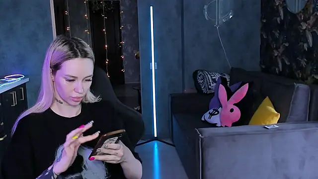 Blckmirrorr Chat XXX in diretta