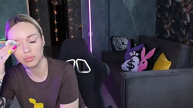 Živý XXX chat Blckmirrorr