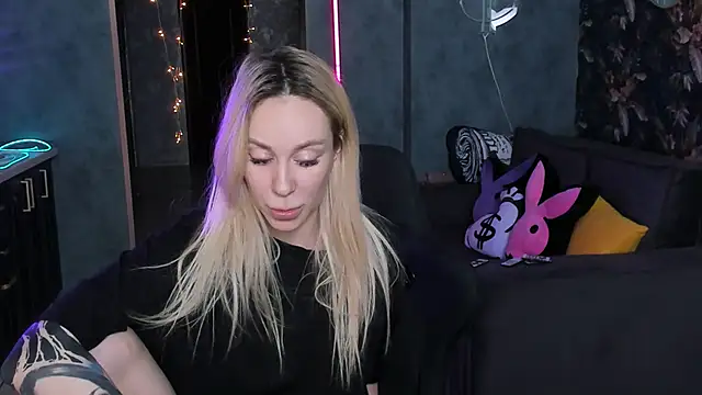 Blckmirrorr's Live XXX Chat