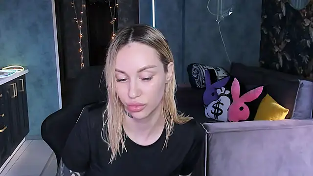 Blckmirrorr's Live XXX Chat