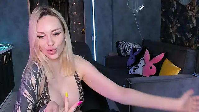 Blckmirrorr Live XXX-Chat