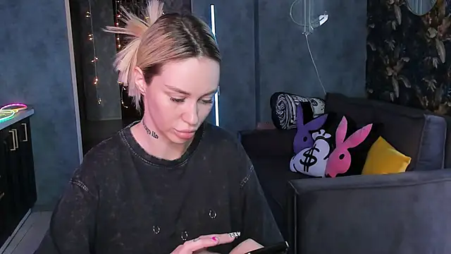 Blckmirrorr – Live XXX-chat