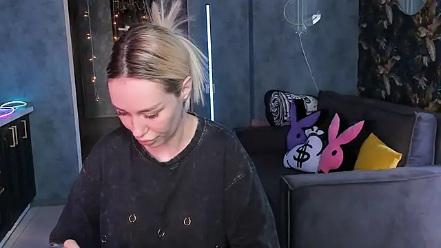 Blckmirrorr – Live XXX-chat