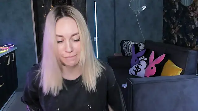 Blckmirrorr Live XXX-Chat