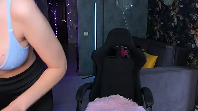 Blckmirrorr live XXX chat
