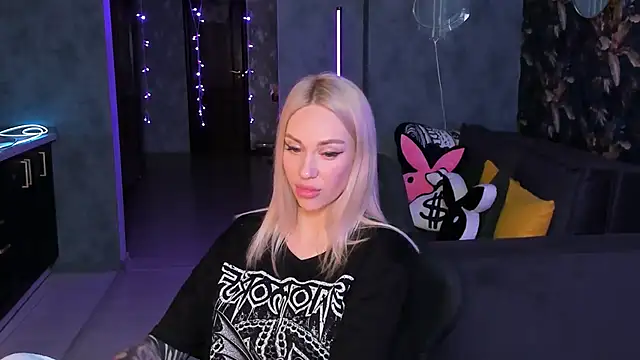 Blckmirrorr's Live XXX Chat
