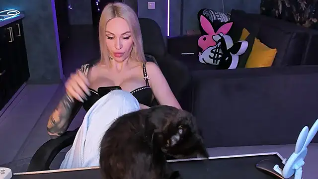 Blckmirrorr Live XXX Chat