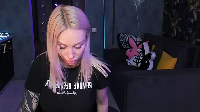 Blckmirrorr live XXX chat
