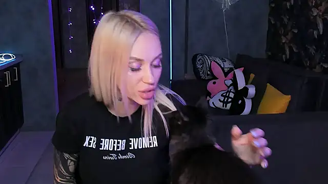 Blckmirrorr's Live XXX Chat