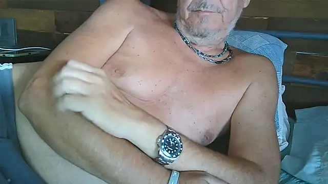 Show modela gyodybis na web-kameri