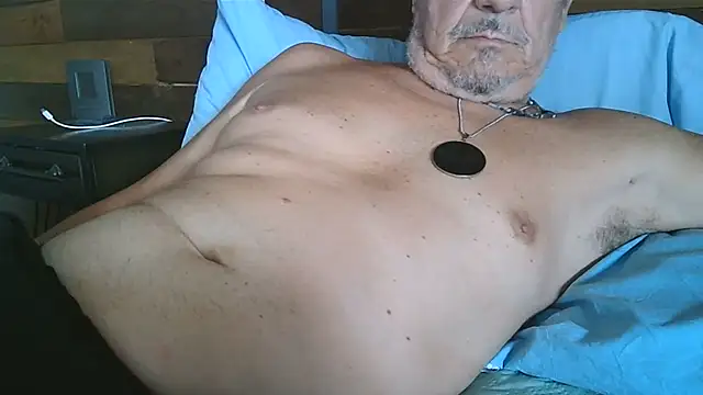 Show modela gyodybis na web-kameri