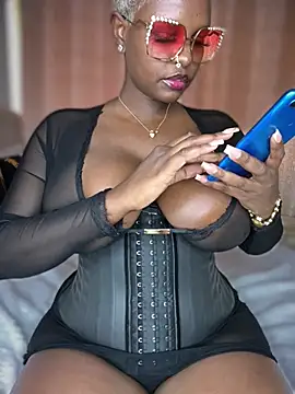 ScarletMuseX Show in webcam