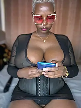 Show modela ScarletMuseX na web-kameri