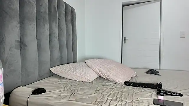 BedroomBullyX5 Webcam-Show