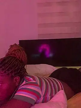 Chat +18 de MISSMAYSROOM ao vivo