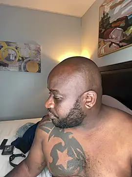 Africanbbcxxl: διαδικτυακό σόου στην κάμερα