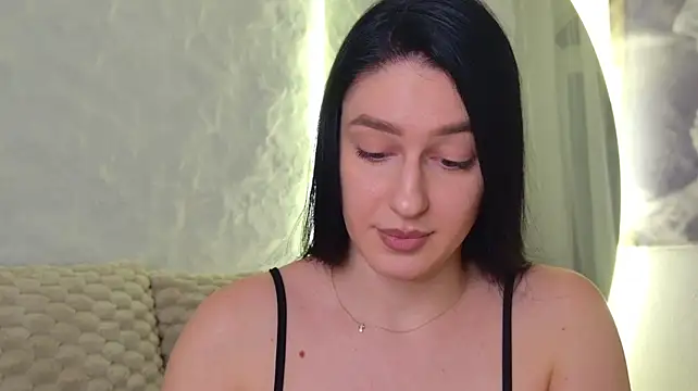 moniqquen Live XXX chat